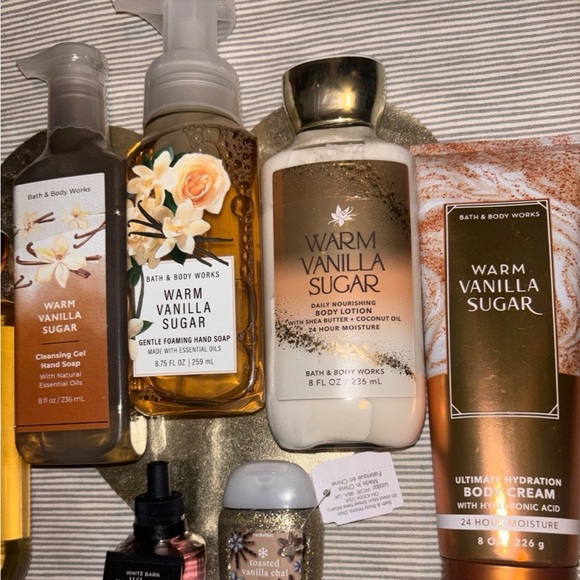 NEW Bath and Body Works Warm Vanilla Sugar Set + Free Gifts! - Picture 4 of 6